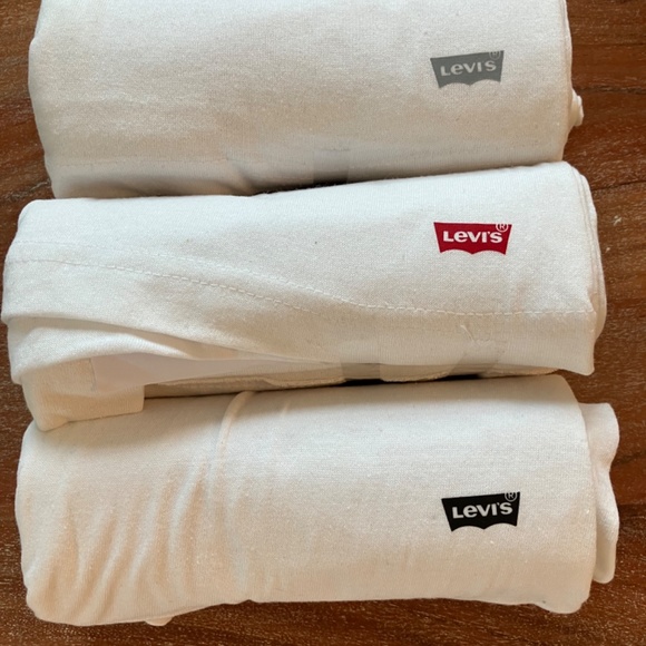 ***Brand New - w/o tags - Levi t-shirts  (3) XL - Picture 2 of 5